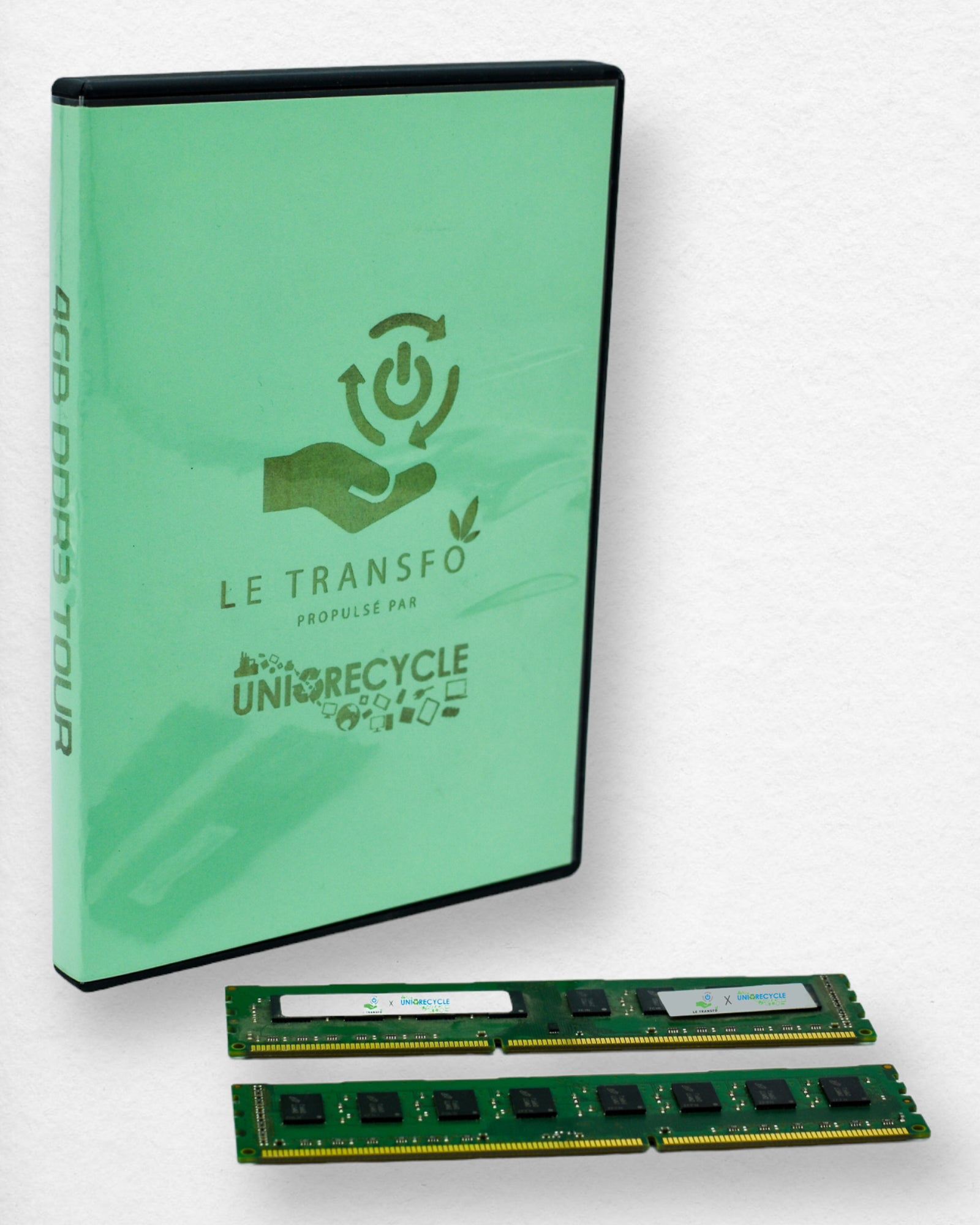 Barrette de mémoire vive (RAM) pour tour 4 GB DDR3