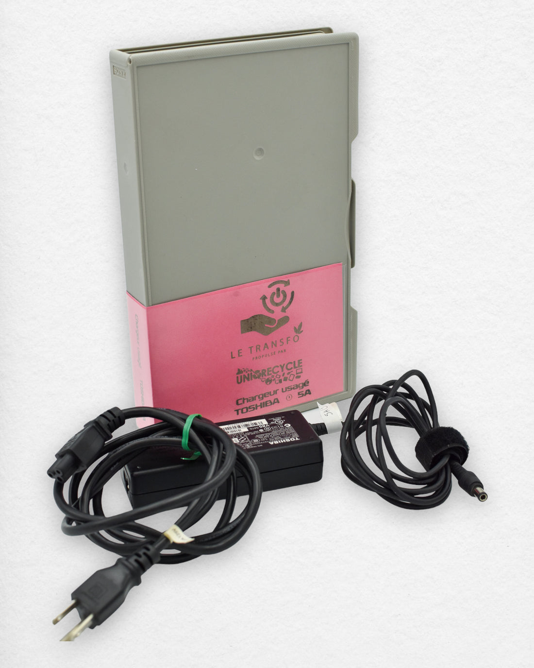 Chargeur Toshiba - Modèle 1 - SUR DEMANDE SEULEMENT