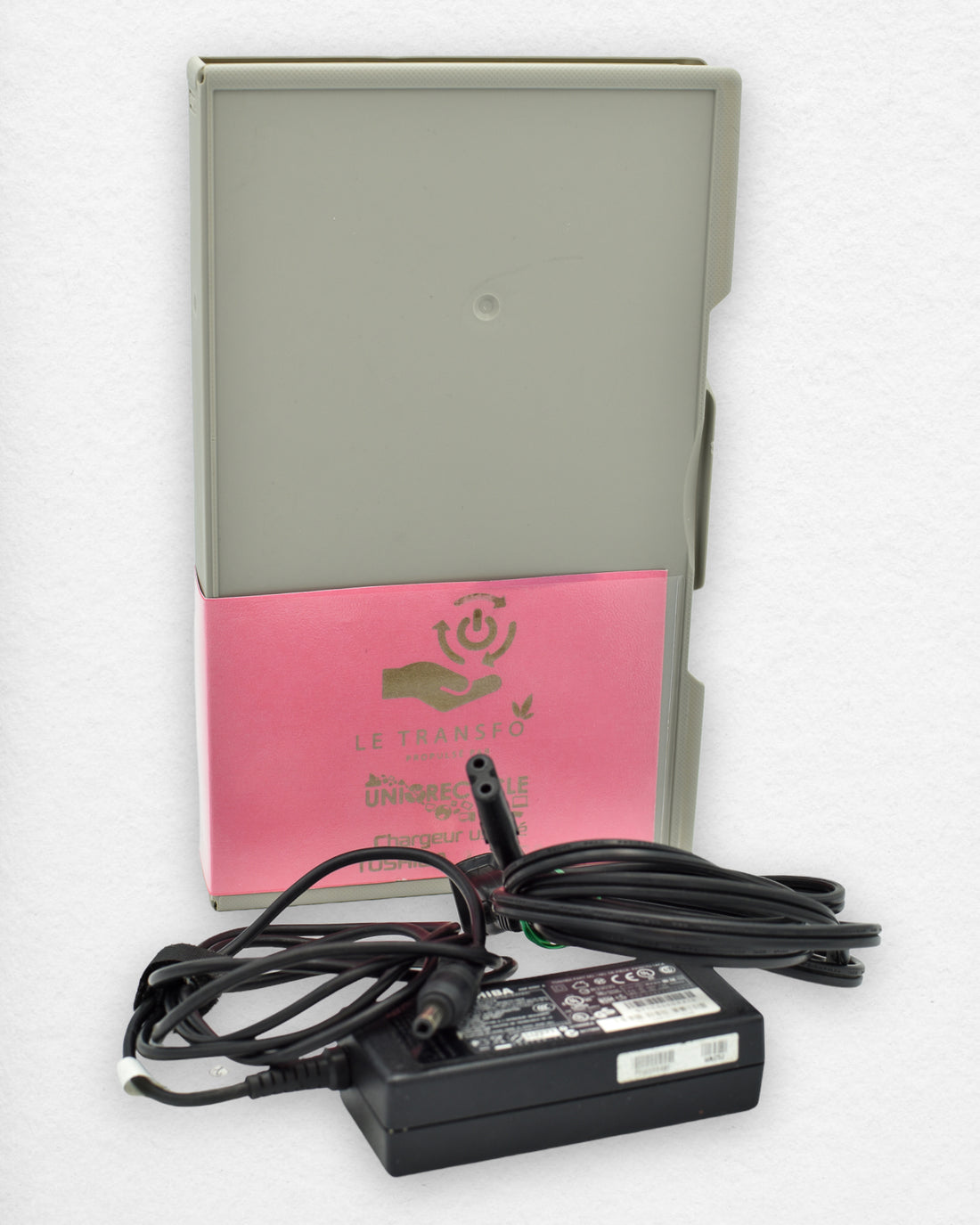 Chargeur Toshiba - Modèle 2 - SUR DEMANDE SEULEMENT